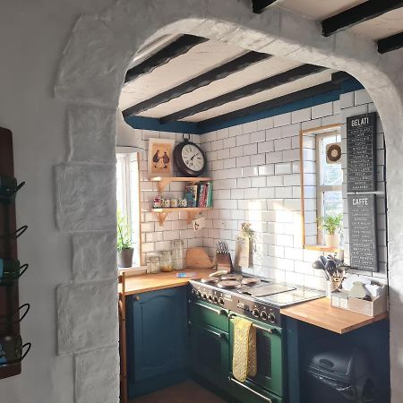 Old Road Cottage Pet Friendly Outdoors Beaches Neath Kültér fotó