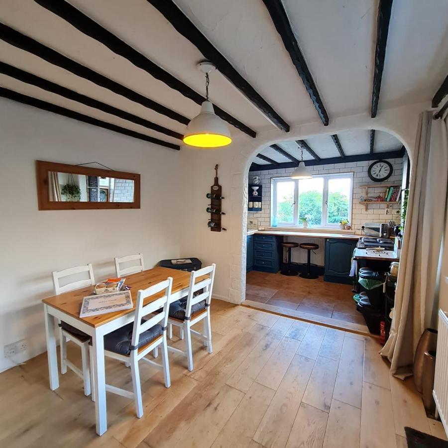 Old Road Cottage Pet Friendly Outdoors Beaches Neath Kültér fotó