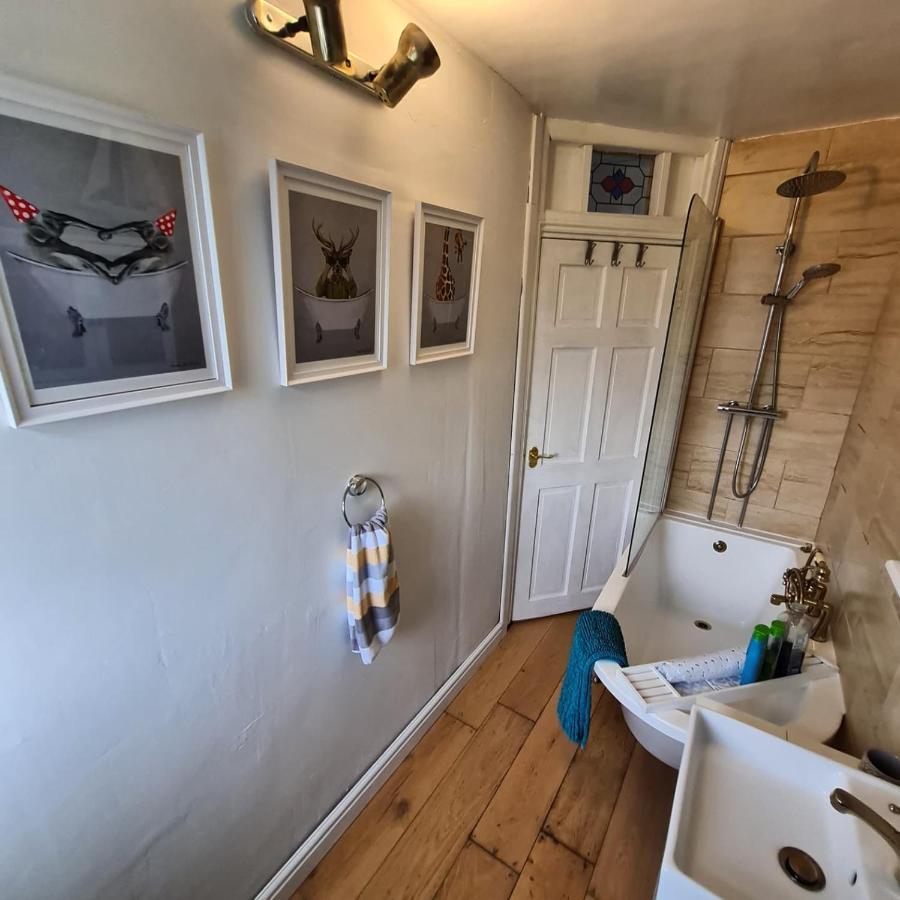Old Road Cottage Pet Friendly Outdoors Beaches Neath Kültér fotó